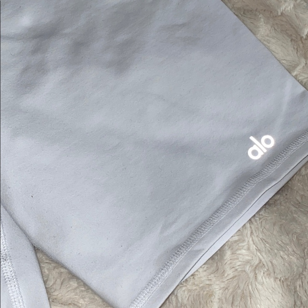Alo yoga shorts - Picture 15 of 16